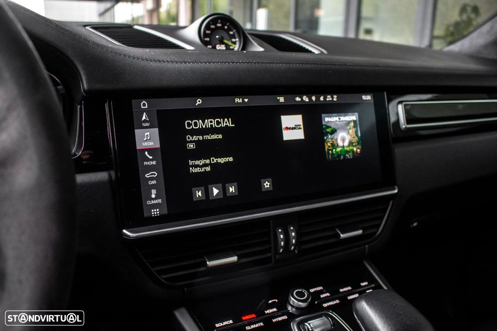 Porsche Cayenne Coupé E-Hybrid - 24