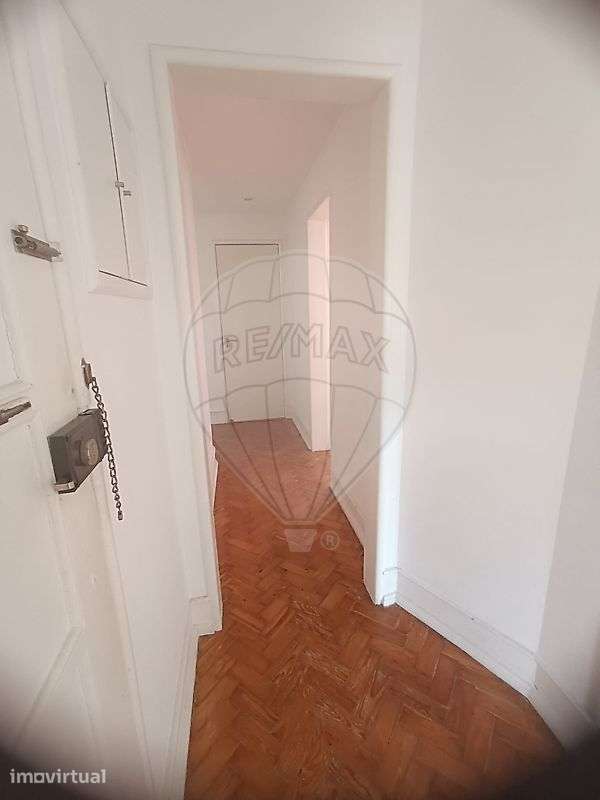 Apartamento T2 para arrendamento - Grande imagem: 2/29