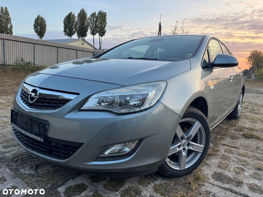Opel Astra 1.4 Turbo ecoFLEX Start/Stop 150 Jahre - 17
