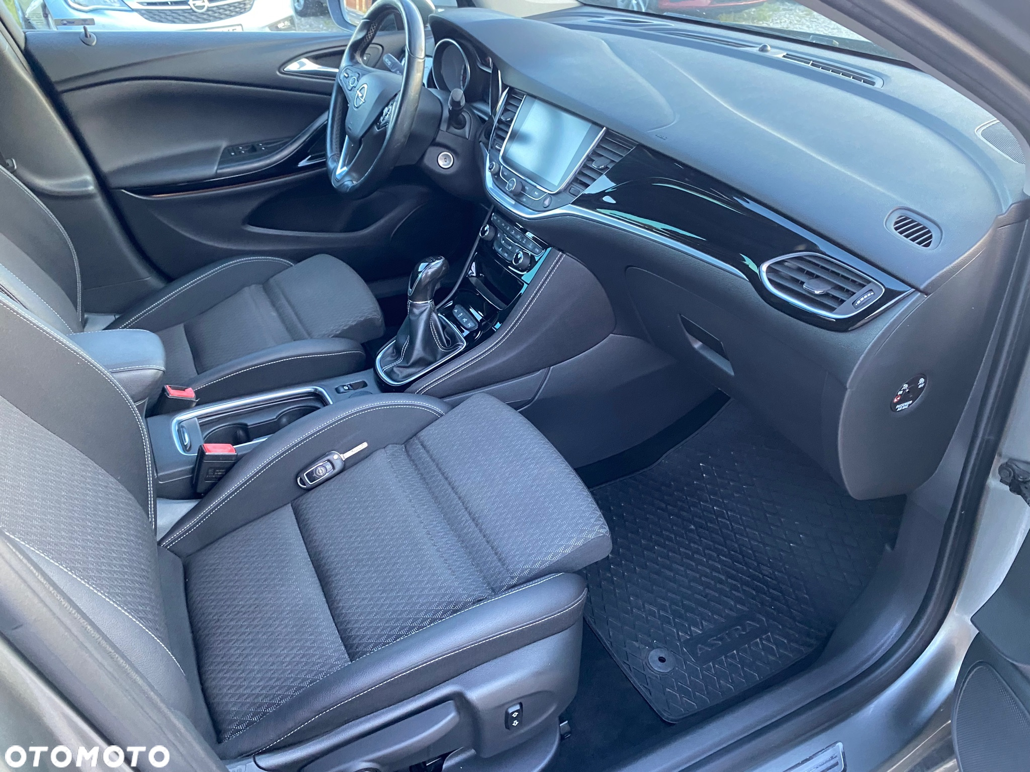Opel Astra 1.4 Turbo Start/Stop Sports Tourer Innovation - 25