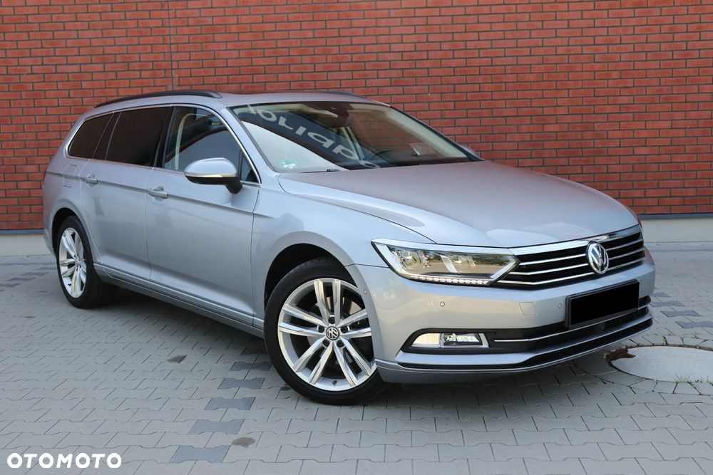 Volkswagen Passat 2.0 TDI (BlueMotion Technology) DSG Trendline - 1