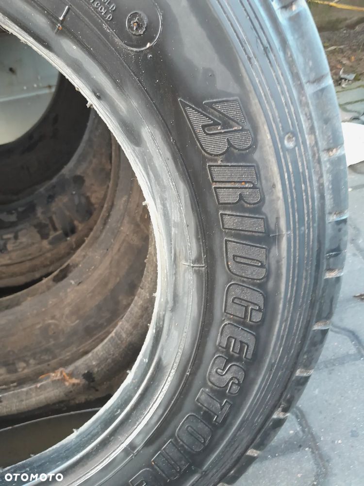 Opony komplet Bridgestone R227 205/75R17,5 - 2