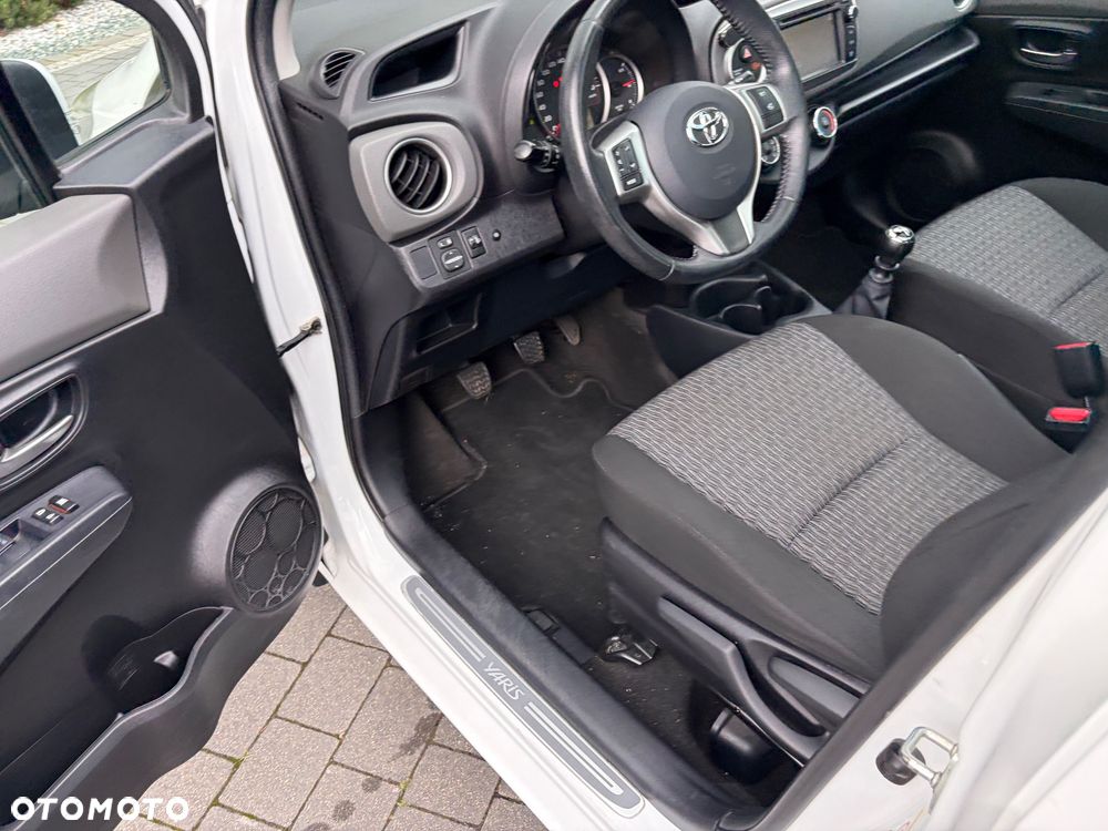 Toyota Yaris 1.33 Selection Passion - 16