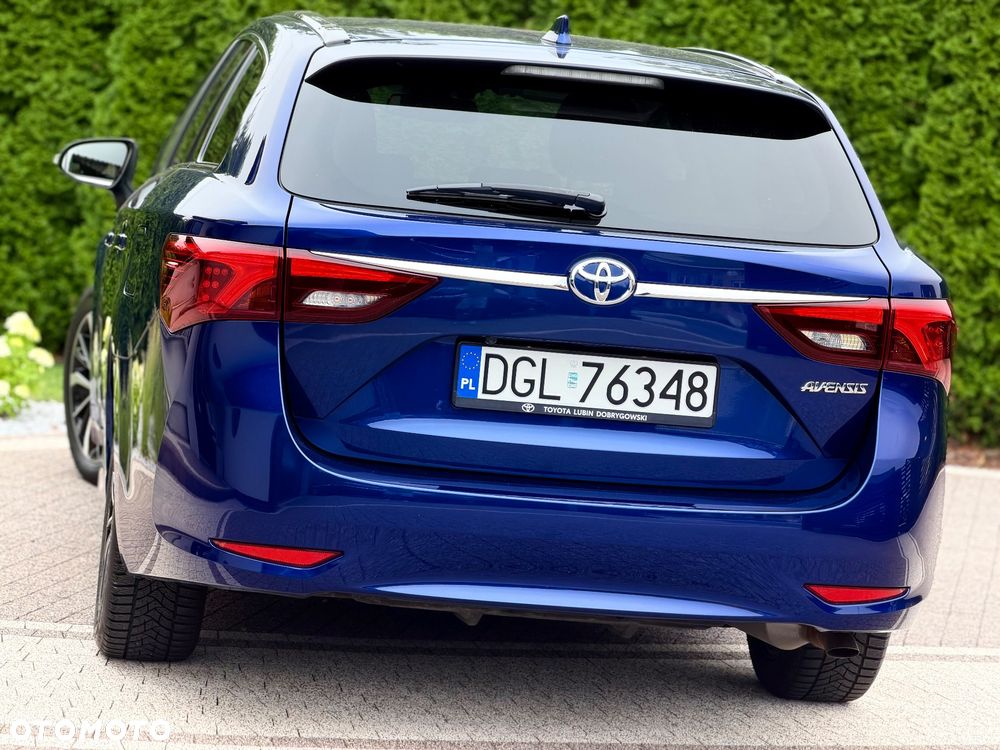 Toyota Avensis 2.0 D-4D Premium - 24