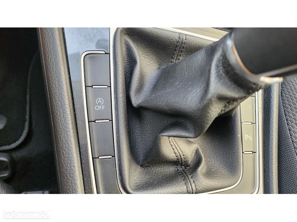 VW Golf Variant 1.6 TDi Confortline - 18