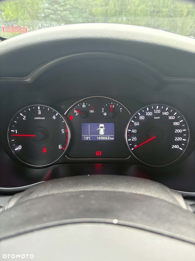 Kia Carens 1.7 CRDi Business Line - 17