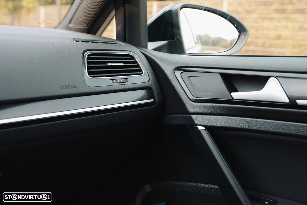 VW Golf R 4Motion BlueMotion - 26