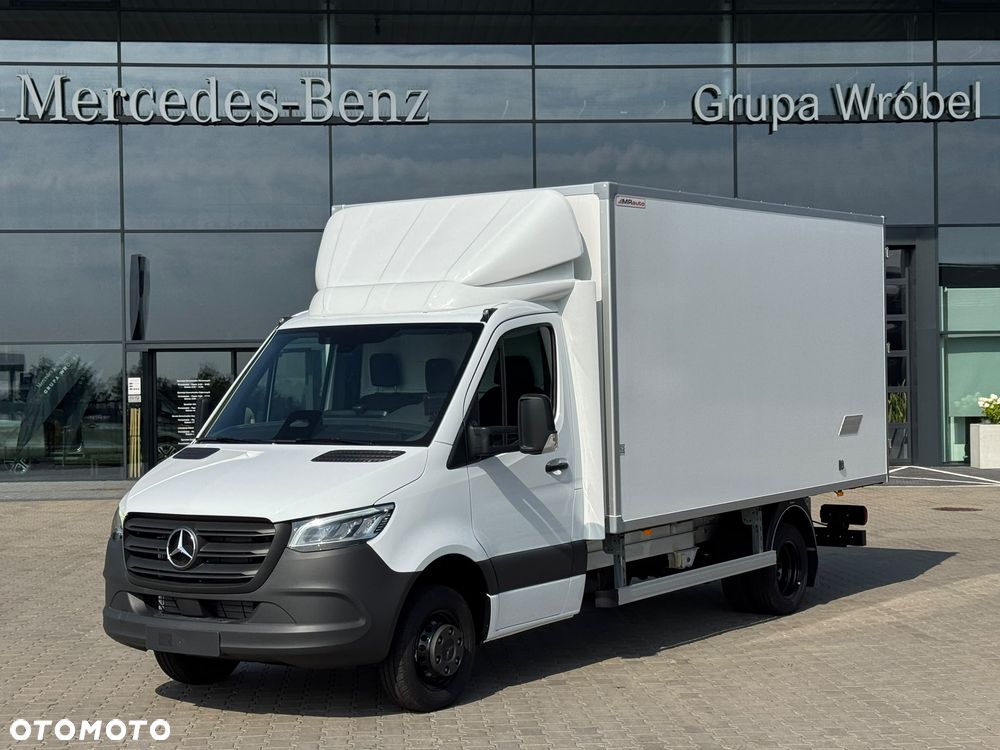 Mercedes-Benz Sprinter - 1