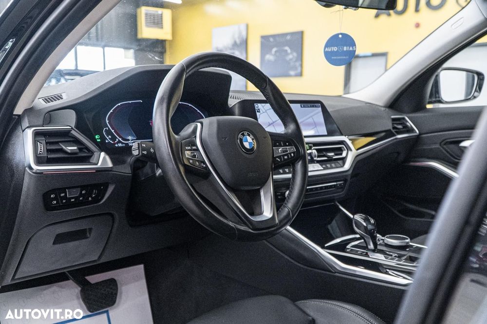 BMW Seria 3 318i Aut. Sport Line - 7