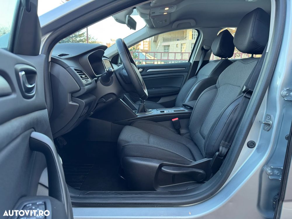 Renault Megane Grandtour BLUE dCi 115 EQUILIBRE - 12