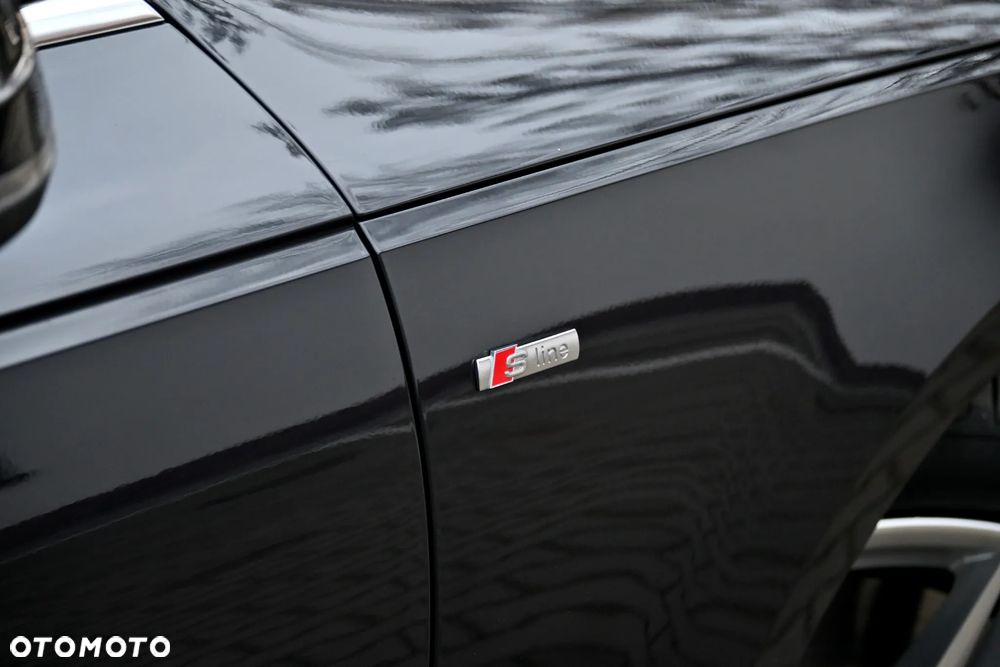 Audi A4 Avant 2.0 TDI DPF clean diesel quattro S tronic S line Sportpaket - 15