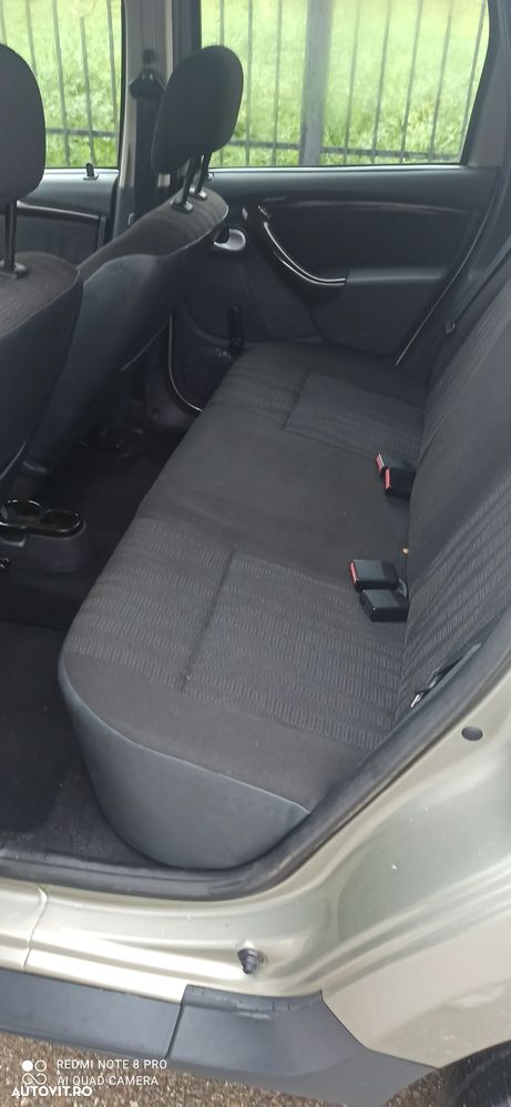 Dacia Duster 1.5 dCi 4x2 Prestige - 9