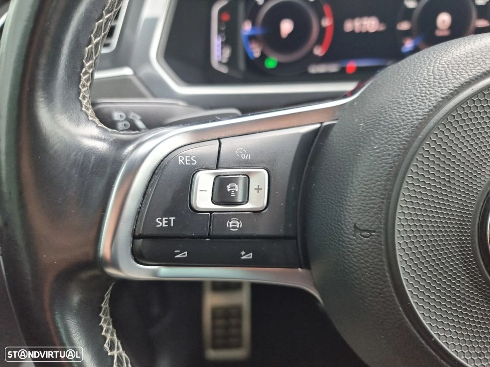 VW Tiguan 2.0 TDI R-Line DSG - 14