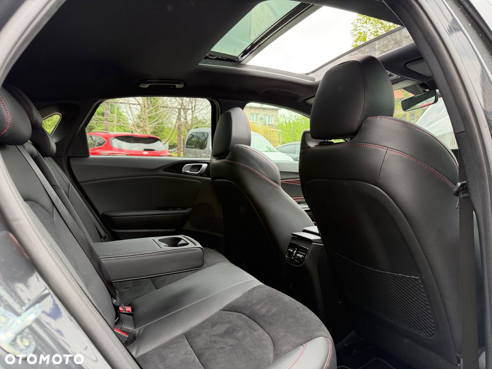 Kia Ceed 1.6 T-GDI DCT7 OPF GT - 16