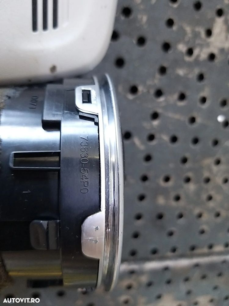 Grila ventilatie bord suzuki vitara ly 7363054p0 - 2