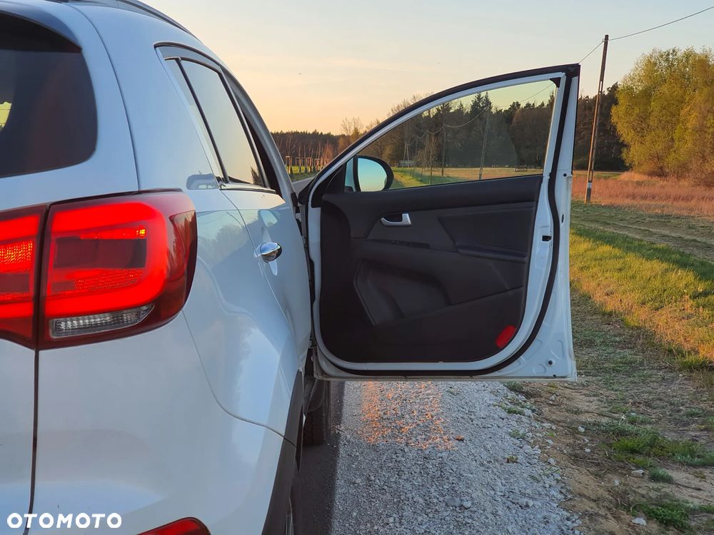 Kia Sportage 2.0 CRDI XL AWD - 13