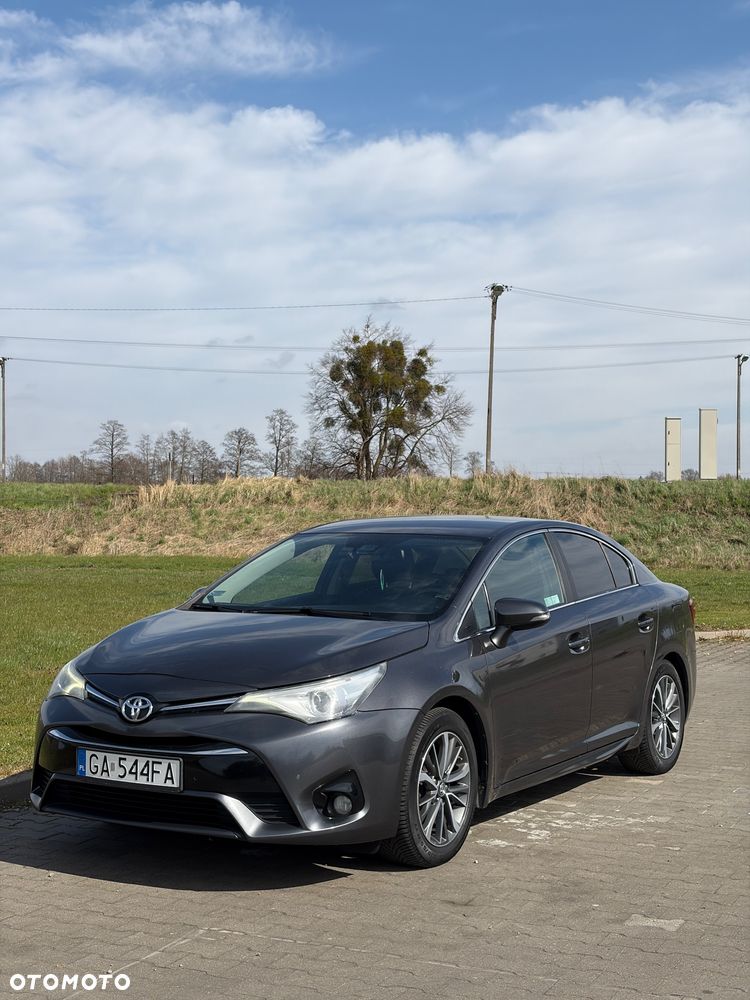 Toyota Avensis 1.8 Prestige - 1