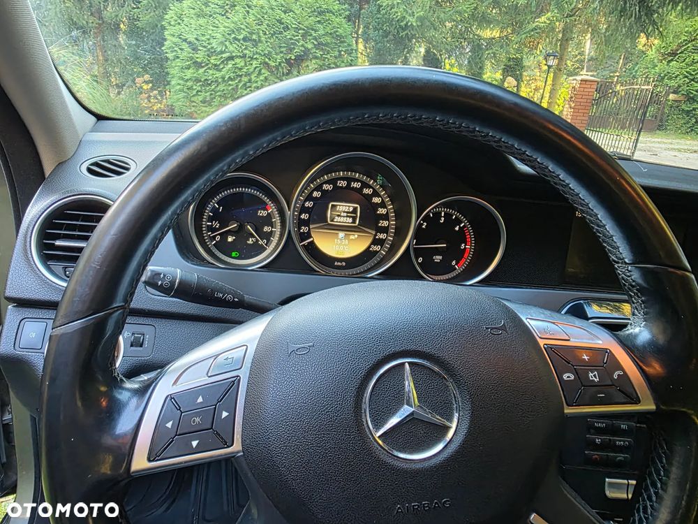 Mercedes-Benz Klasa C 200 T CDI DPF BlueEFFICIENCY Avantgarde - 8