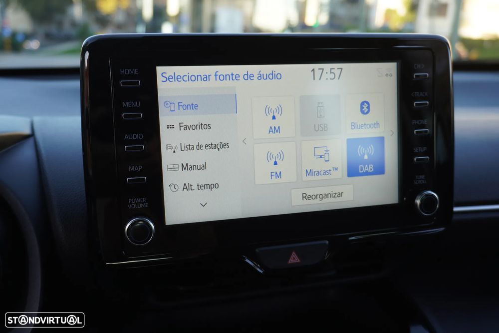 Toyota Yaris Cross 1.5 HDF Comfort Plus - 18