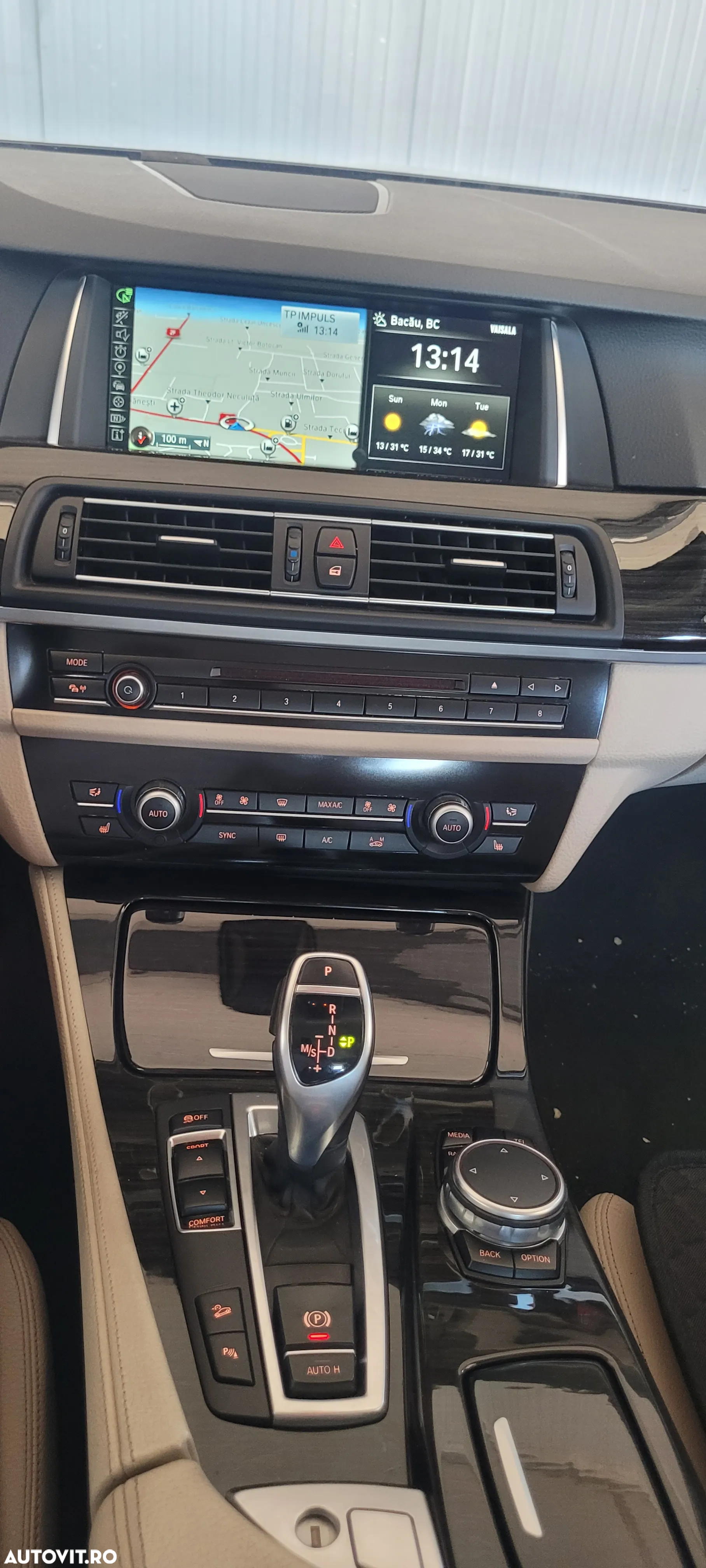 BMW Seria 5 525d xDrive Sport-Aut. - 9