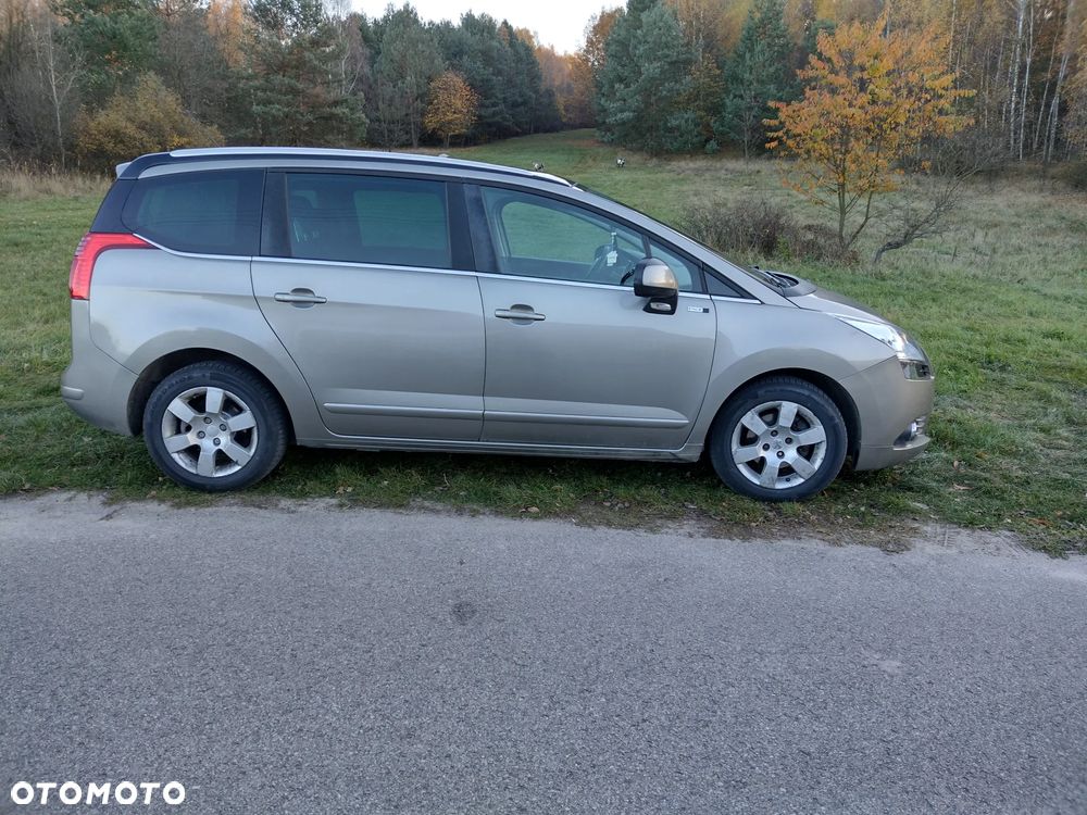 Peugeot 5008 1.6 HDi Active 7os - 12