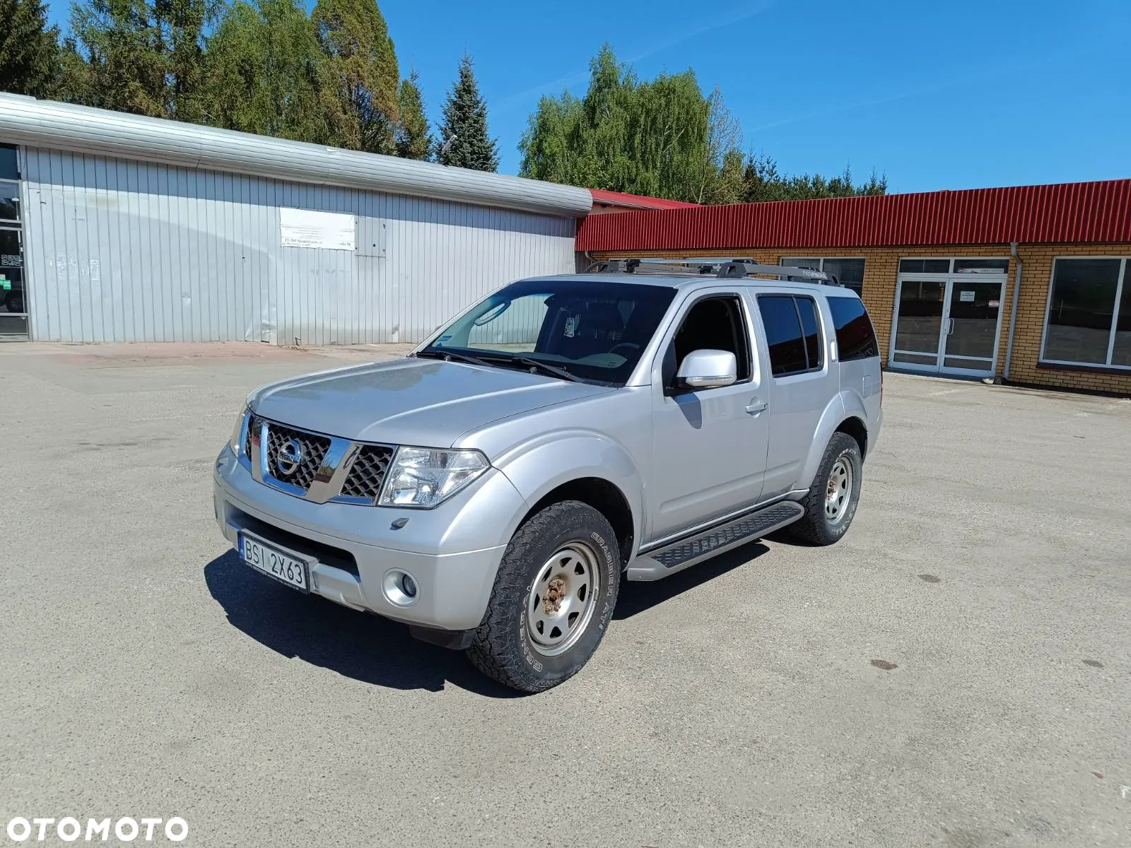 Nissan Pathfinder - 13