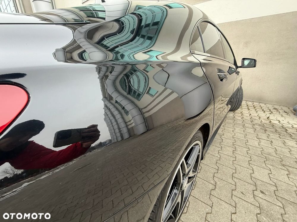 Mercedes-Benz CLA 200 AMG Line - 30