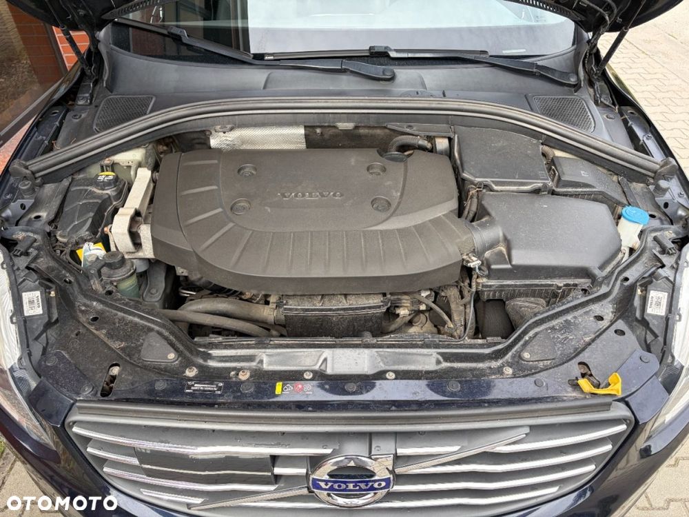 Volvo XC 60 D4 AWD Momentum - 28