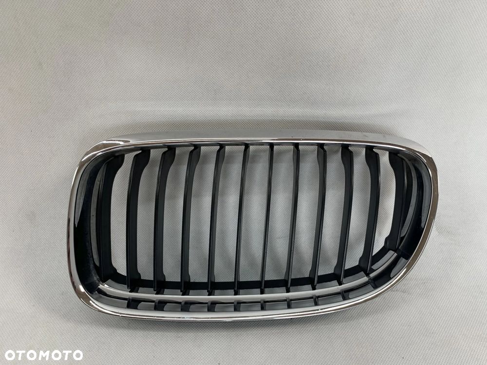 BMW 3 III E90 E91 08r FL Atrapa grill nerka Lift 2008 - 1