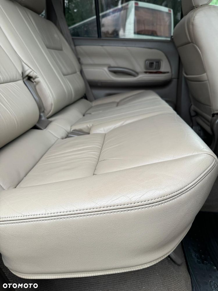 Toyota Land Cruiser VZJ95 3.4 Special - 11