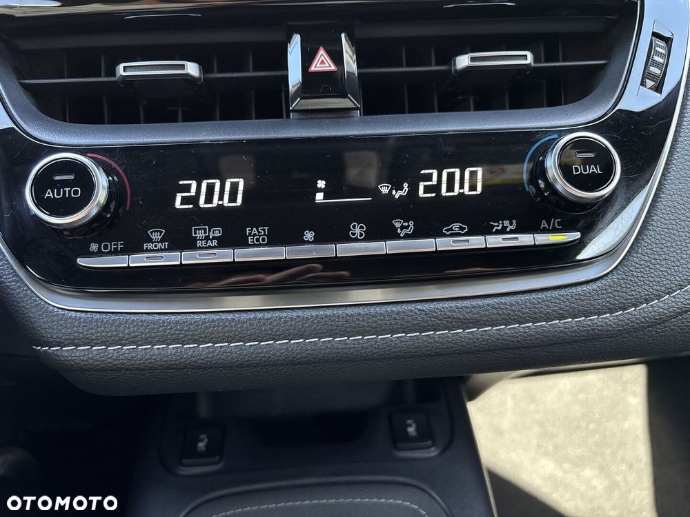 Toyota Corolla 1.8 Hybrid GPF Comfort - 19