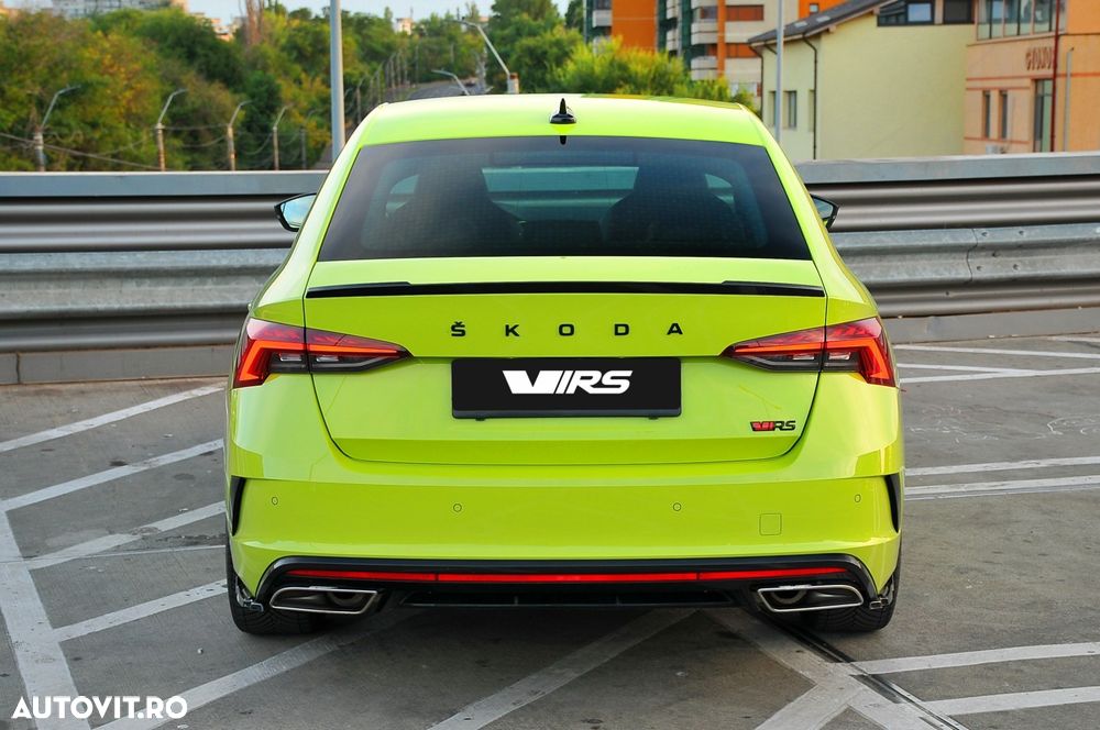 Skoda Octavia 2.0 TSI DSG RS - 7