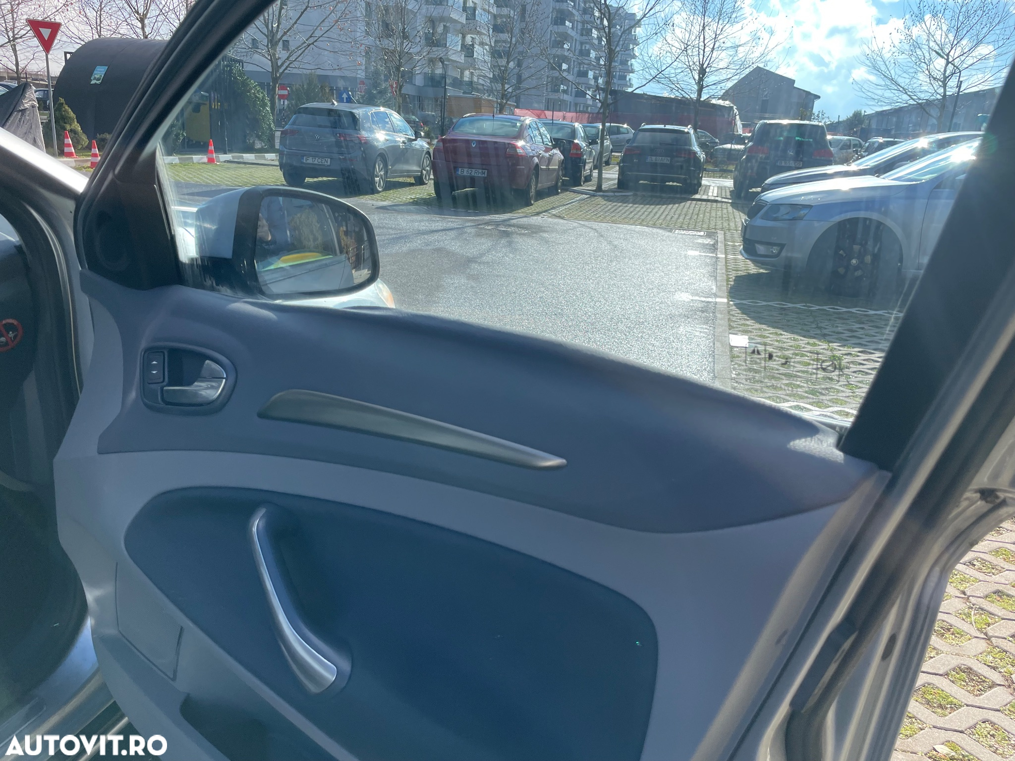 Ford Mondeo - 8