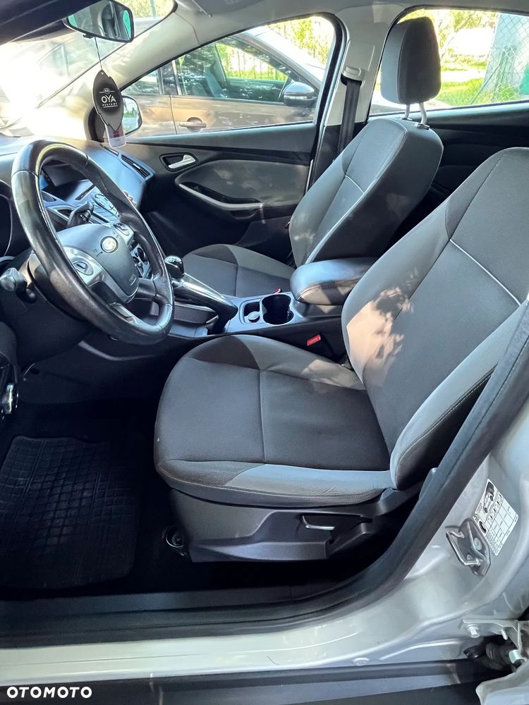 Ford Focus - 8