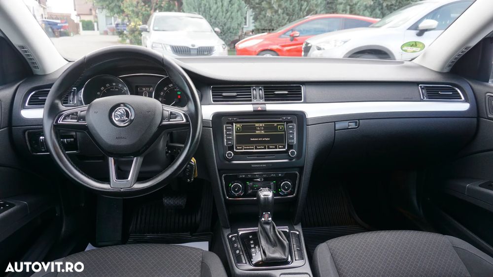 Skoda Superb 2.0 TDI Green tec DSG Elegance - 16