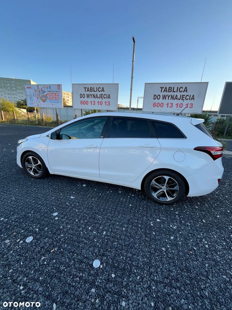 Hyundai i30 blue Kombi 1.6 GDi DCT Passion - 11