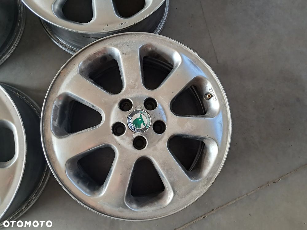 Felgi aluminiowe 6.5 J 16 5x100 Skoda VW AUdi - 4