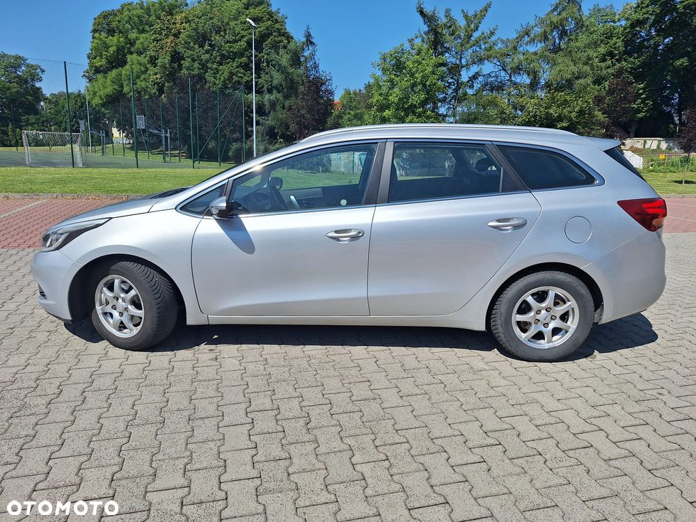 Kia Ceed 1.6 GDI L DCT - 8