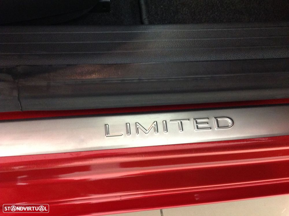 Renault Clio 1.0 TCe Limited CVT - 33