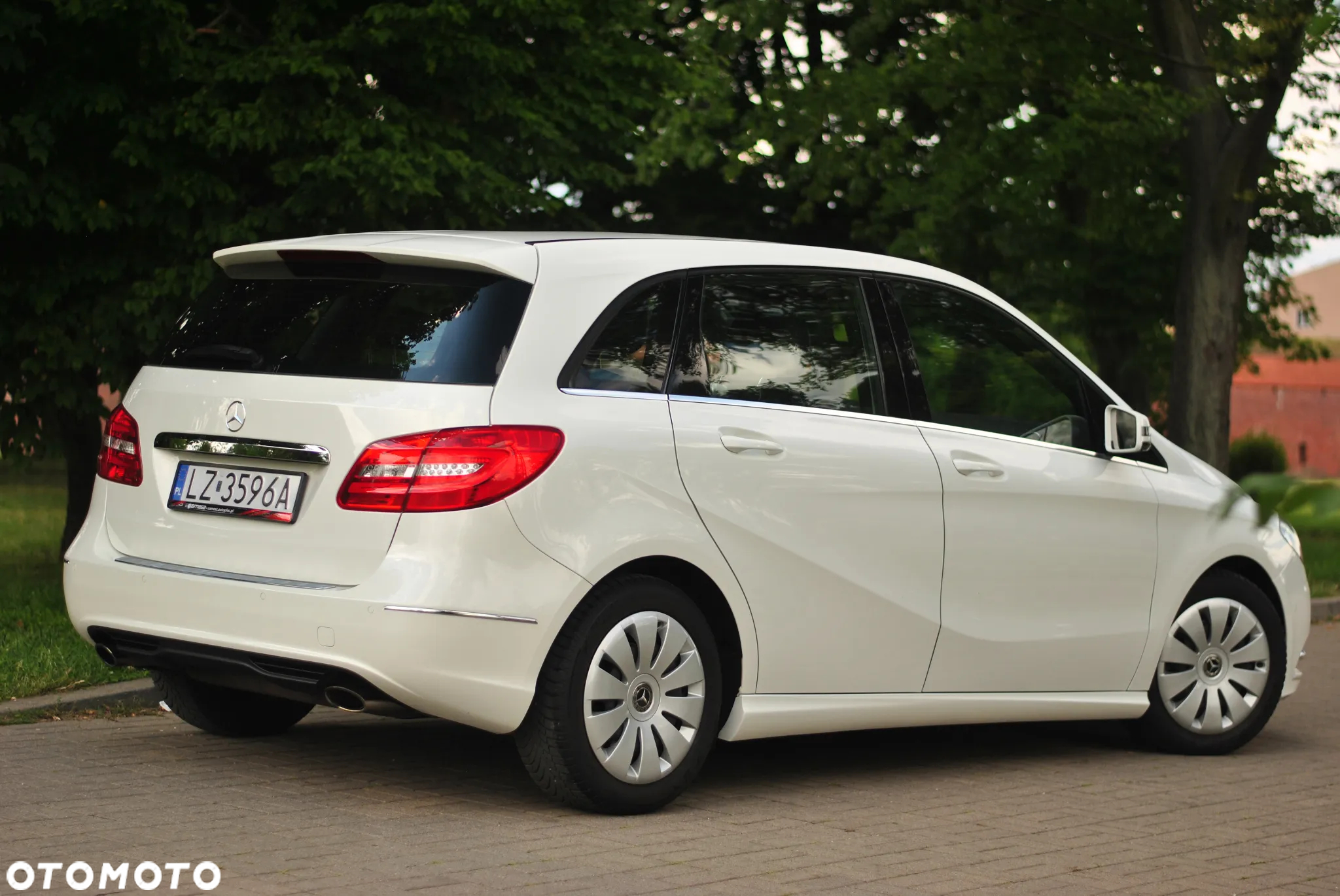 Mercedes-Benz Klasa B 180 (BlueEFFICIENCY) - 4