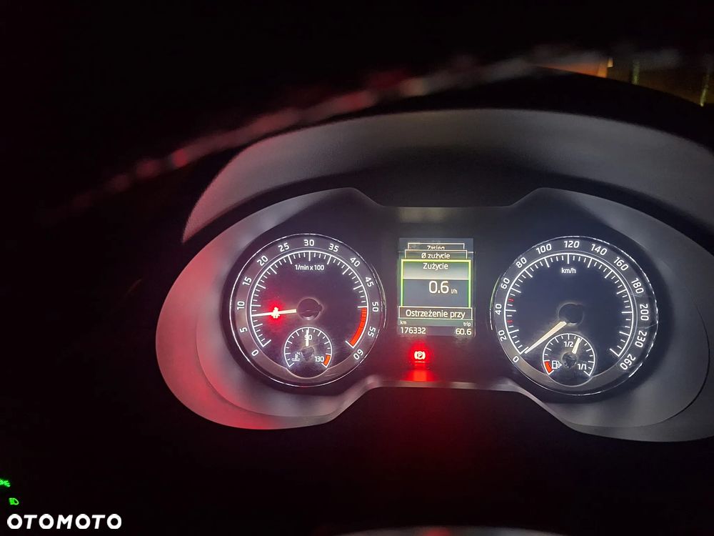 Skoda Octavia 1.6 TDI Clever - 36