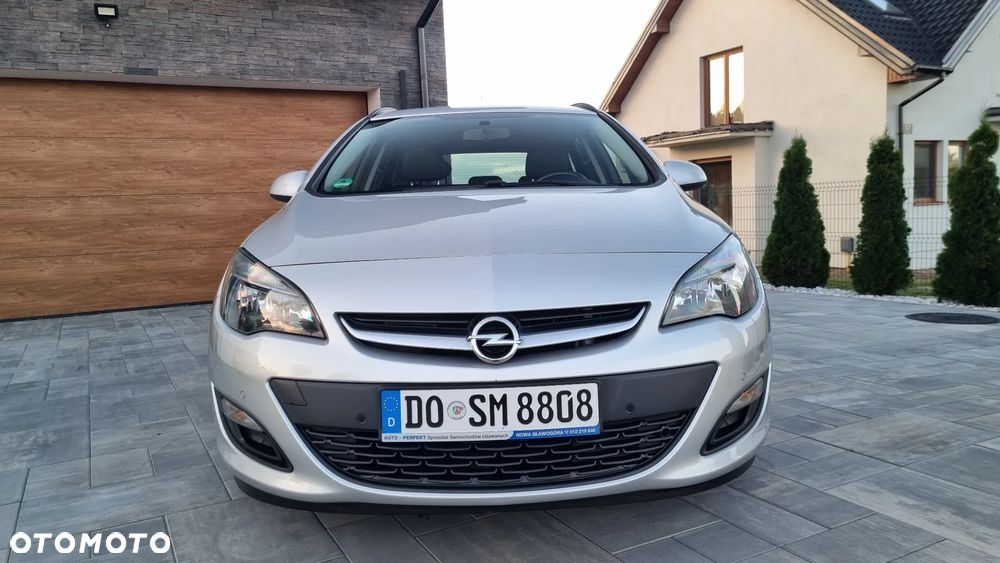 Opel Astra 1.4 T Cosmo - 14
