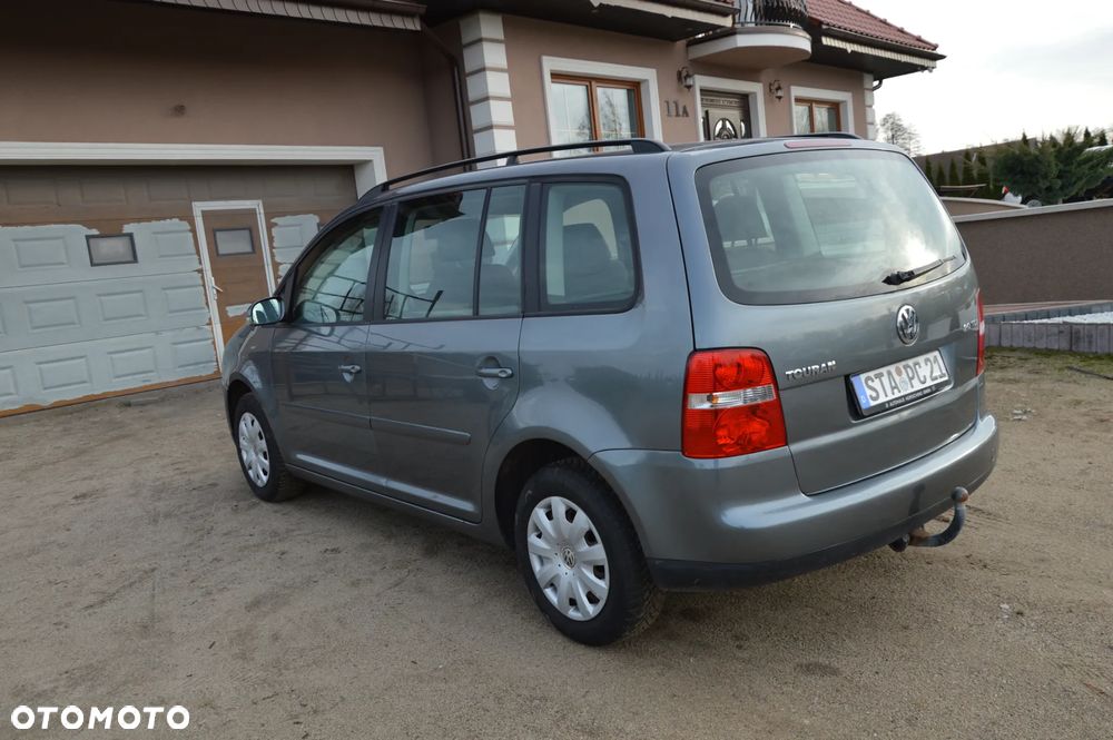 Volkswagen Touran 2.0 TDI Trendline - 16