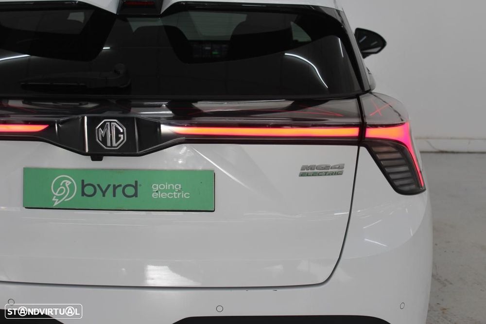 MG MG4 77 kWh Extended Range Luxury - 6