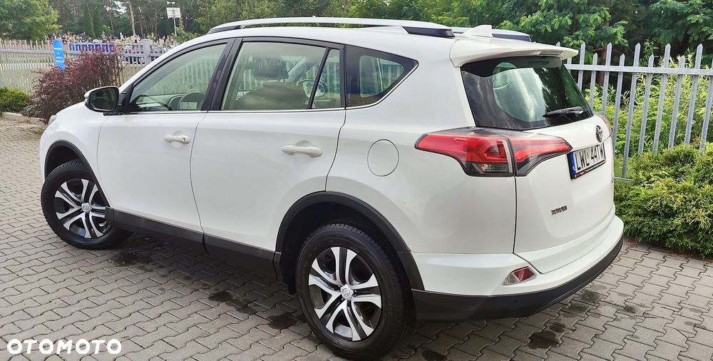 Toyota RAV4 2.0 D-4D Active 4x2 - 6