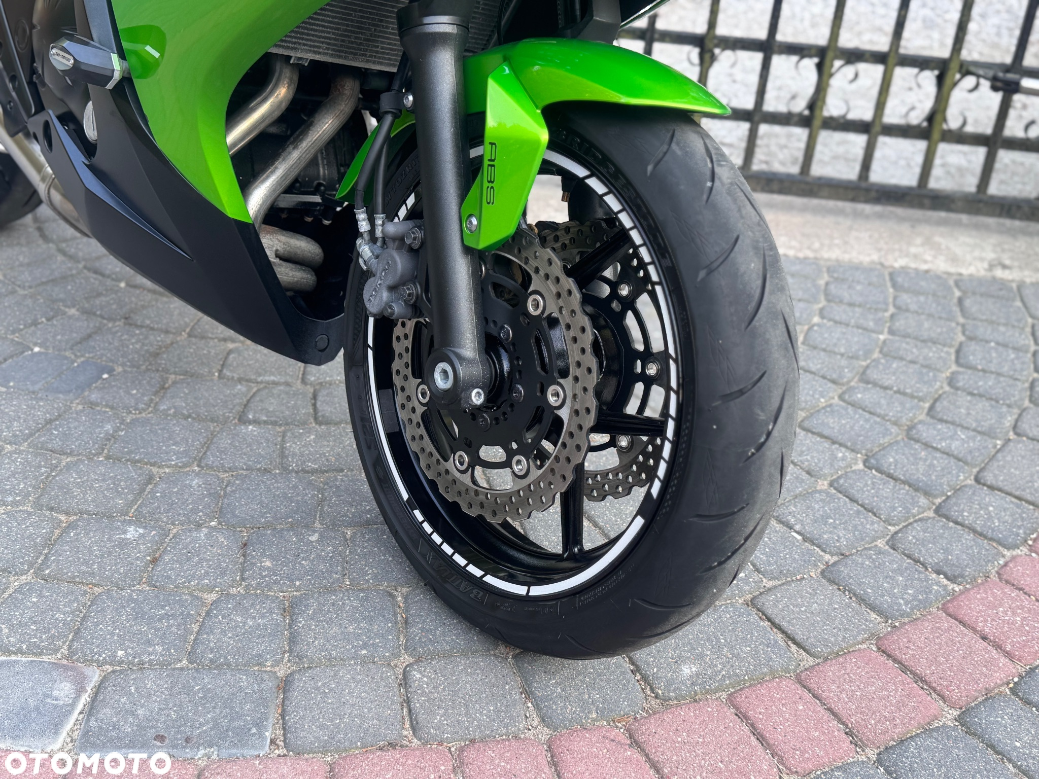 Kawasaki ER - 23