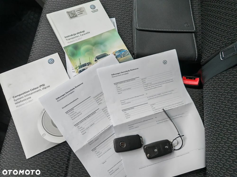 Volkswagen Caravelle - 31