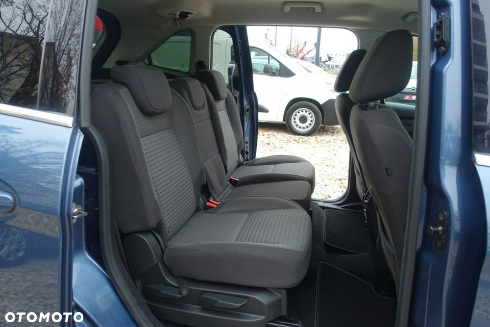 Ford Grand C-MAX - 13
