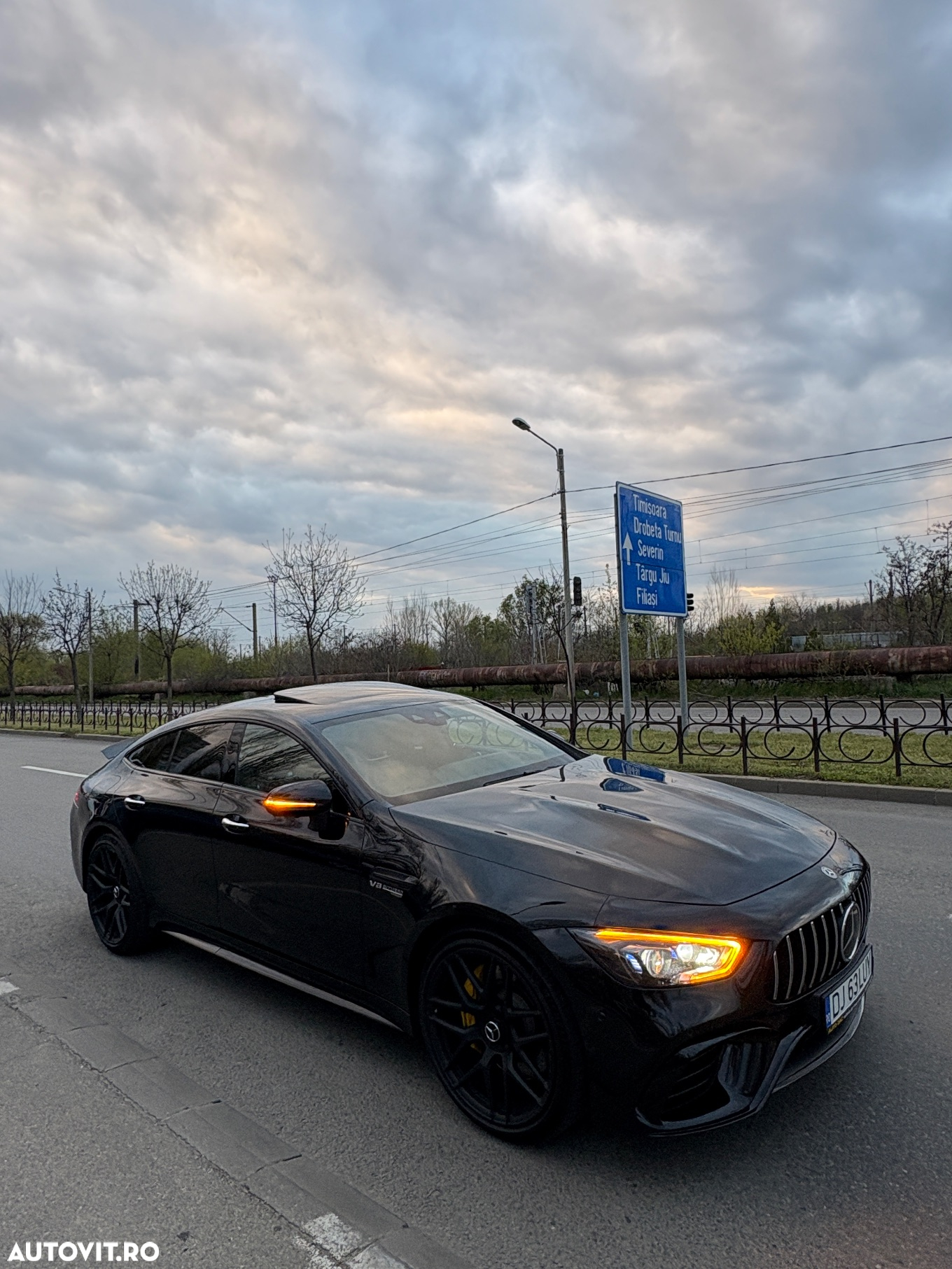 Mercedes-Benz AMG GT-S 63 4MATIC+ - 34