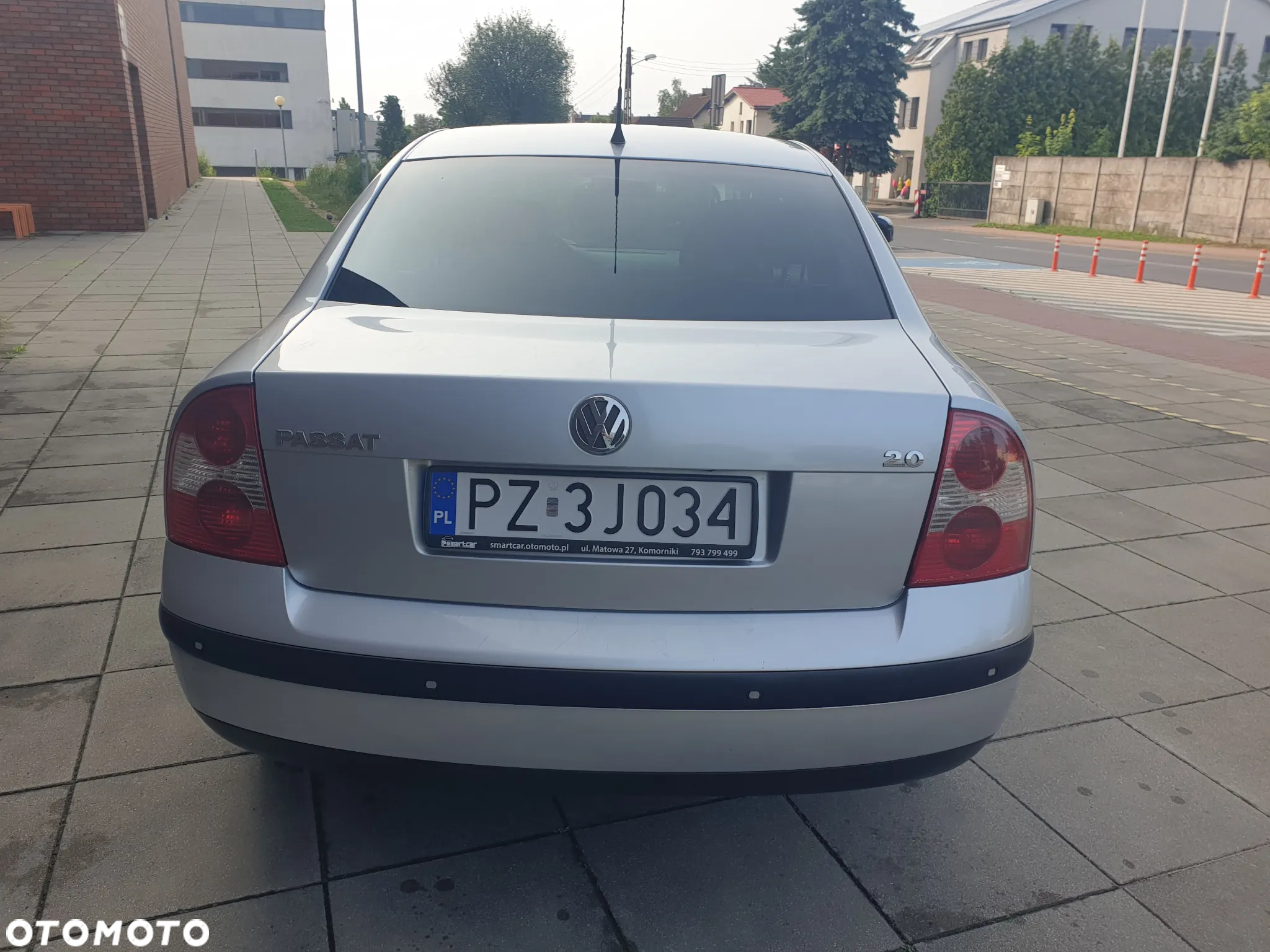 Volkswagen Passat 2.0 Comfortline - 4